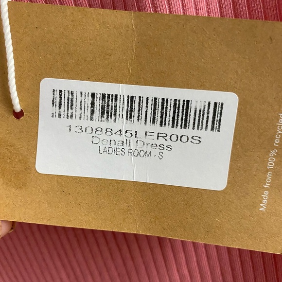 NWOT Reformation Denali Dress in Ladies Room(other pic is to show shape/style… - Picture 6 of 7